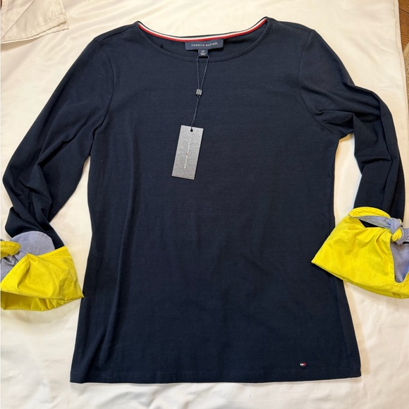 NWT Tommy Hilfiger size small navy blue/yellow cuffed sleeve blouse - Picture 2 of 5